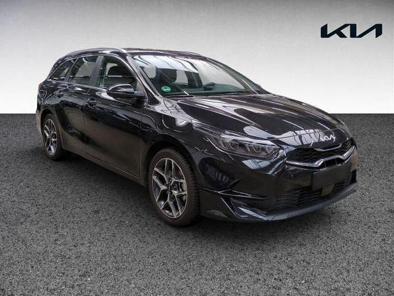 Gebraucht Kia Ceed Sportswagon Spirit 140 PS (102 kW) 2025 Schwarz Kombi