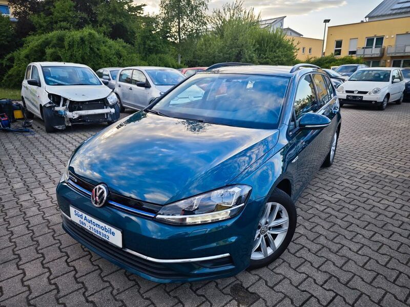 Grün Gebraucht 2017 VW Golf VII Comfortline Kombi | 11.290 € (Guter Preis) - Bild 1/4