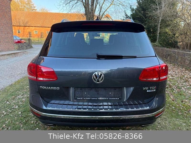 Gebraucht VW Touareg 262 PS (192 kW) 2016 Grau SUV