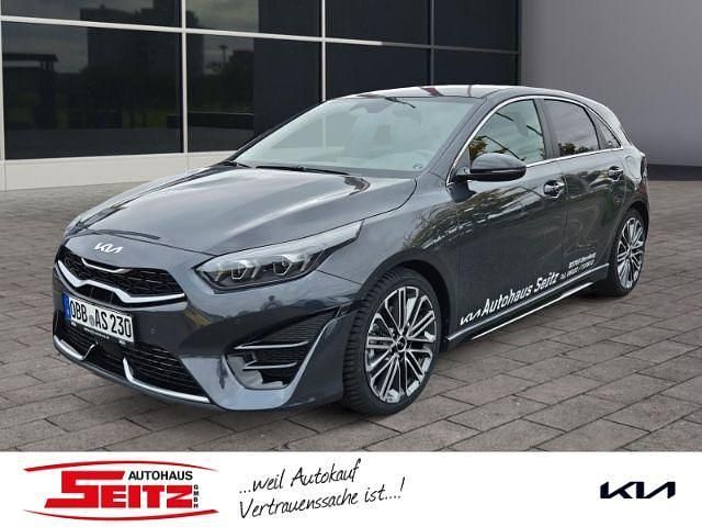 Grau Gebraucht 2025 Kia Ceed GT-Line Kleinwagen | 29.280 € (Etwas zu teuer) - Bild 1/3