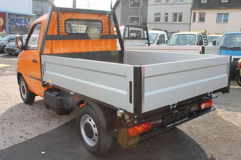 Neu Piaggio Porter 106 PS (77 kW) 2025 Orange SUV