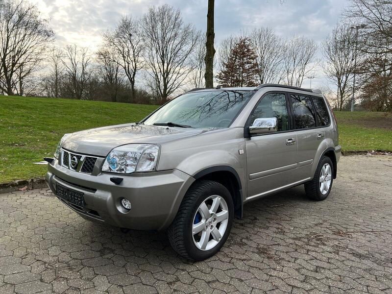 Silber Gebraucht 2006 Nissan X-Trail SUV | 7.500 € - Bild 1/4