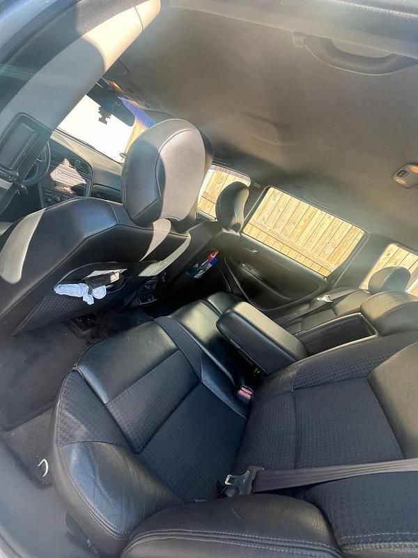 Gebraucht Volvo V70 140 PS (102 kW) 2001 Silber Kombi