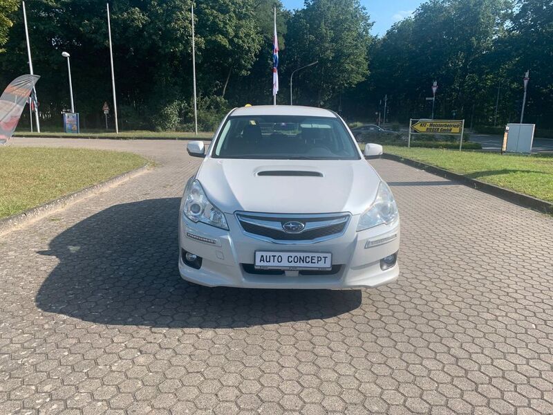 Gebraucht Subaru Legacy Active 150 PS (110 kW) 2012 Weiß Kombi