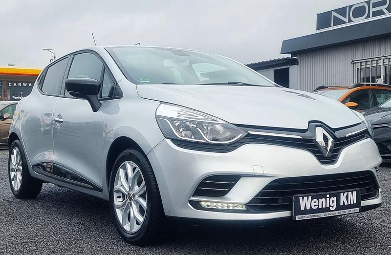 Gebraucht Renault Clio IV Expression 90 PS (66 kW) 2019 Silber Kleinwagen