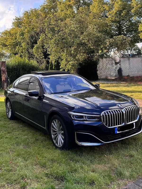 Gebraucht BMW 730 265 PS (194 kW) 2019 Limousine