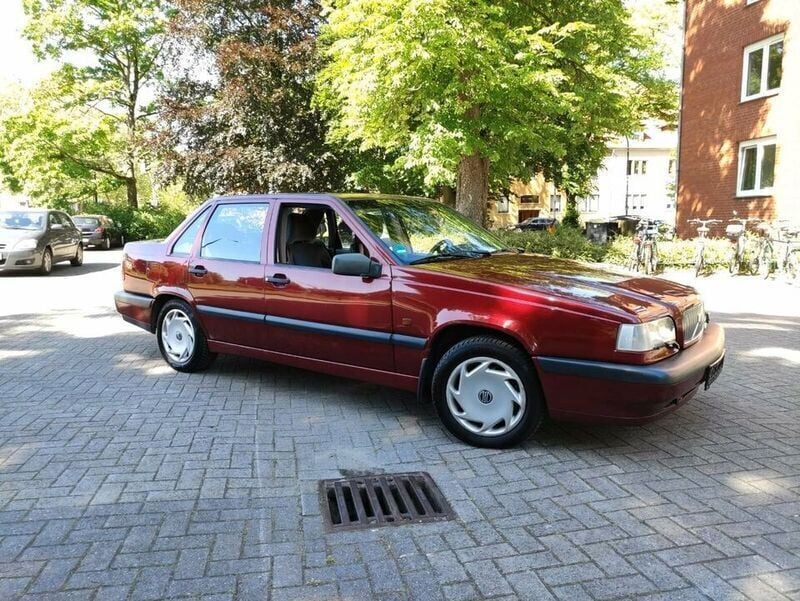 Rot Gebraucht 1996 Volvo 850 Limousine | 2.500 € (Superpreis) - Bild 1/4
