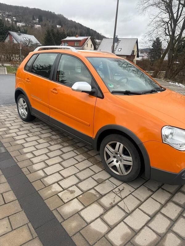 Orange Gebraucht 2006 VW Polo Cross Kleinwagen | 1.980 € (Guter Preis) - Bild 1/4