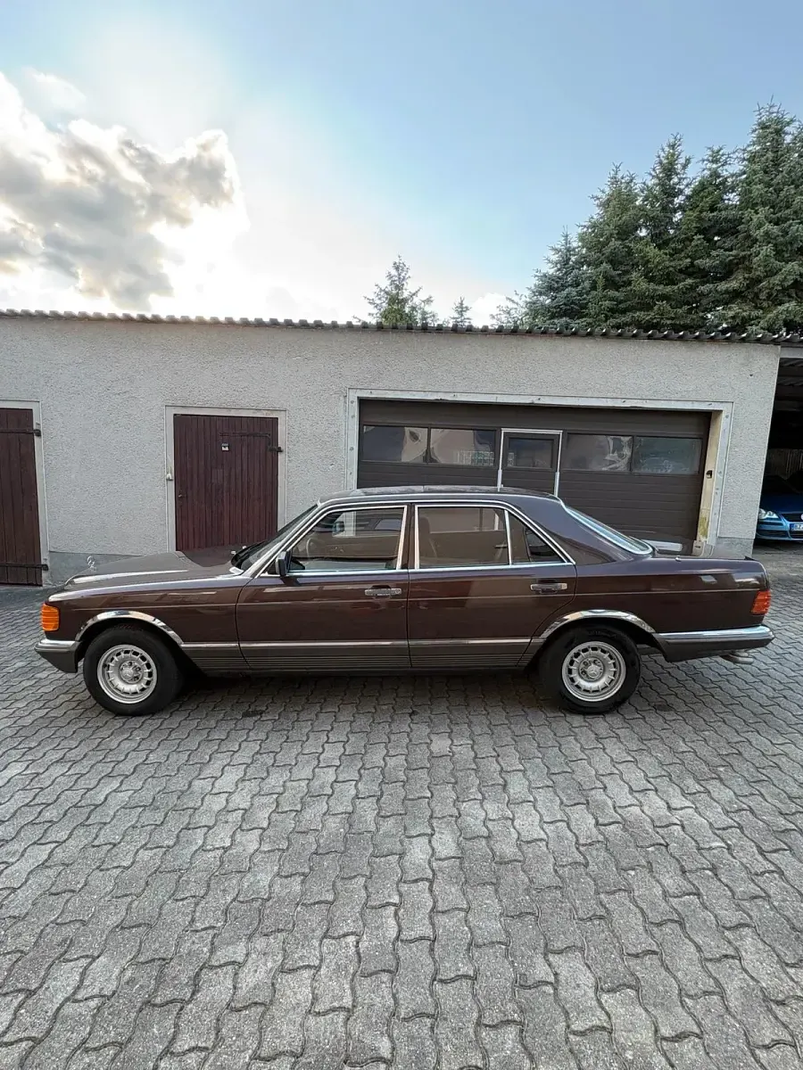 Gebraucht Mercedes 280 180 PS (132 kW) 1982 Braun Limousine