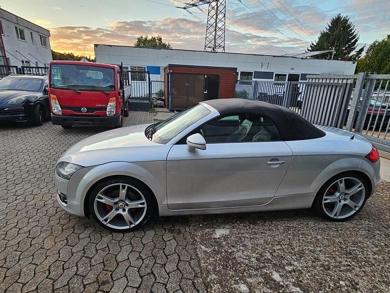 Gebraucht Audi TT Roadster 200 PS (147 kW) 2008 Silber Cabrio