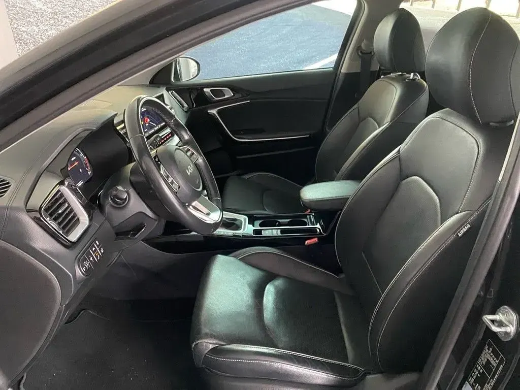 Gebraucht Kia XCeed Platinum Edition 160 PS (117 kW) 2022 Zilinaschwarz metallic SUV