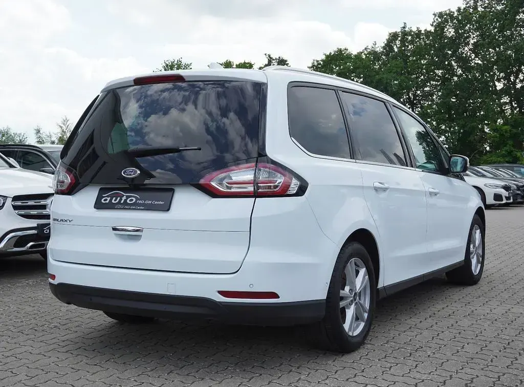 Gebraucht Ford Galaxy Titanium 150 PS (110 kW) 2022 Weiß Van / Kleinbus