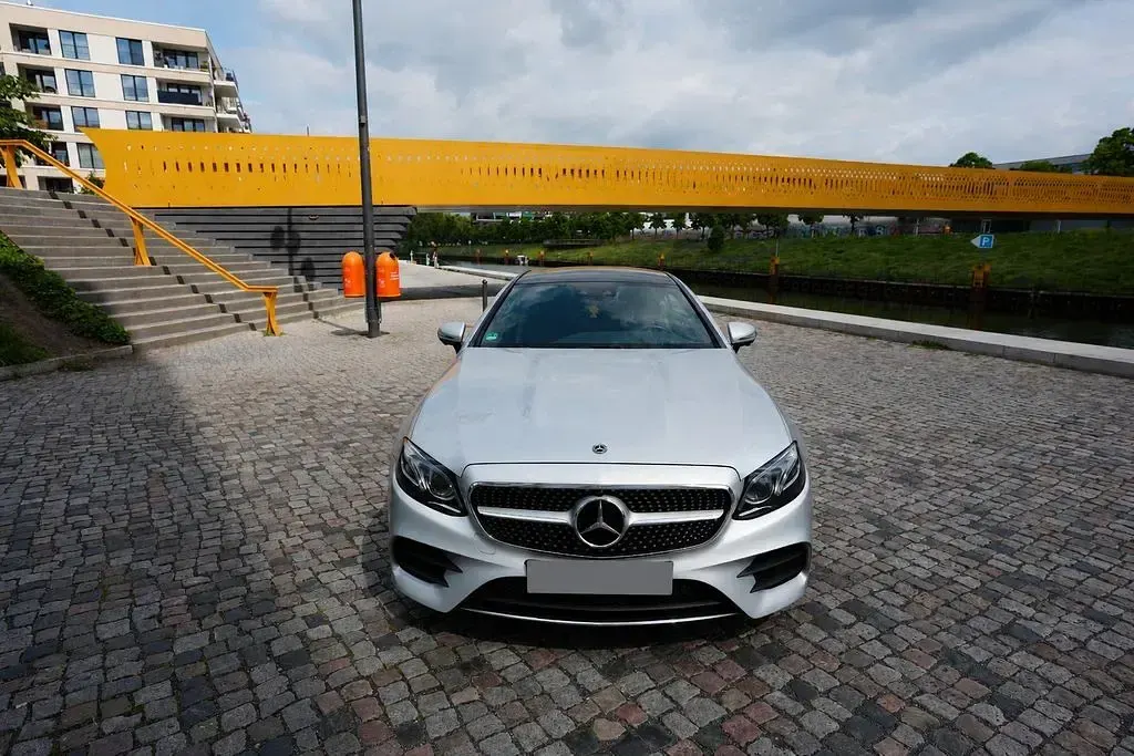 Gebraucht Mercedes E450 AMG line 367 PS (269 kW) 2019 Silber Coupé