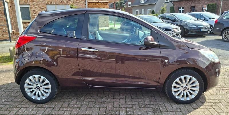 Gebraucht Ford Ka Titanium 69 PS (50 kW) 2010 Weiß Kleinwagen