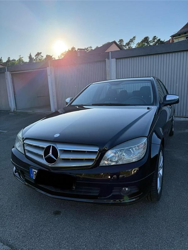 Schwarz Gebraucht 2008 Mercedes C200 Limousine | 5.300 € (Fairer Preis) - Bild 1/4