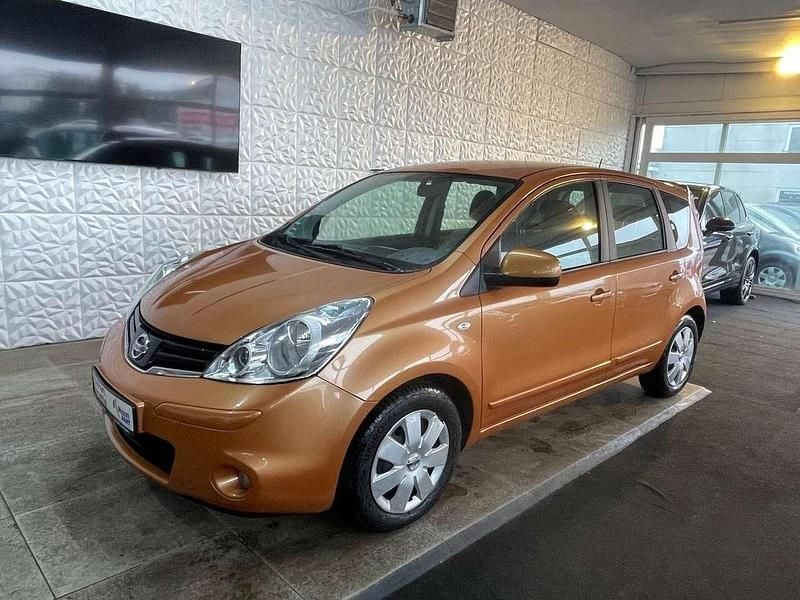 Orange Gebraucht 2009 Nissan Note Acenta Kleinwagen | 6.490 € (Etwas zu teuer) - Bild 1/4