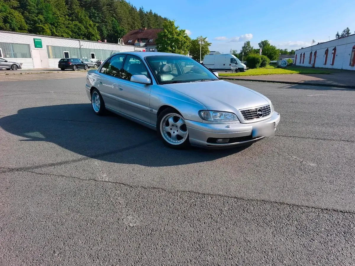 Gebraucht Opel Omega 180 PS (132 kW) 2001 Silber Limousine