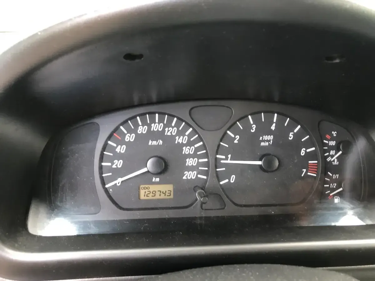 Gebraucht Opel Agila 80 PS (58 kW) 2000 Blau Van / Kleinbus