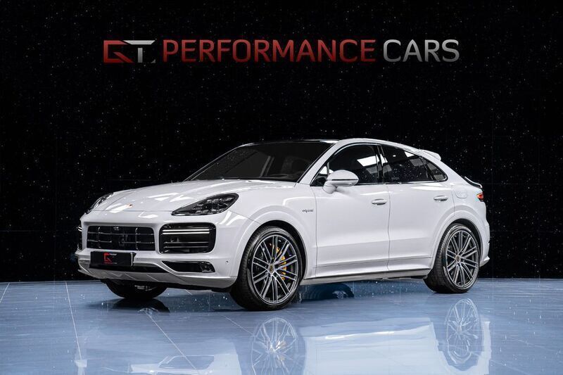 Weiß Gebraucht 2022 Porsche Cayenne Turbo S SUV | 135.690 € (Teuer) - Bild 1/3