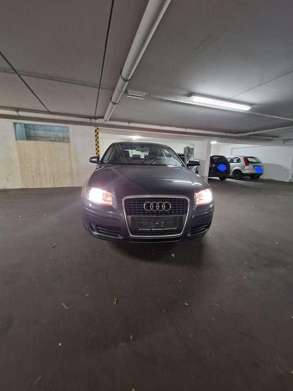 Gebraucht Audi A3 Attraction 102 PS (75 kW) 2007 Grau Limousine