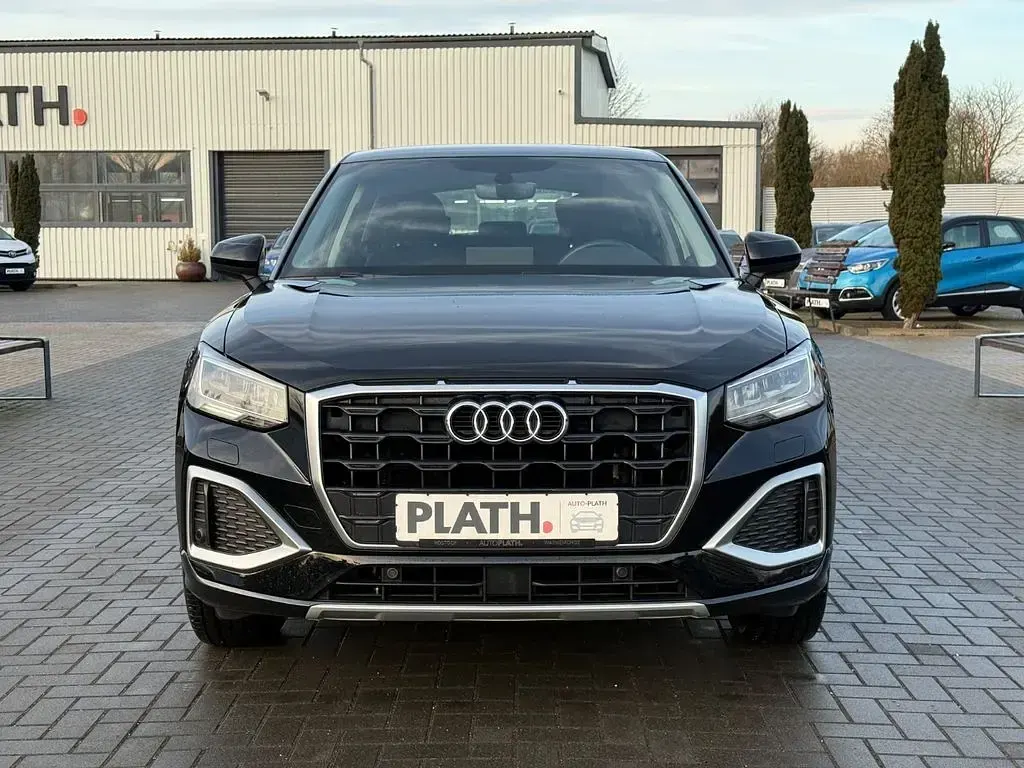 Gebraucht Audi Q2 Advanced 150 PS (110 kW) 2021 Schwarz SUV