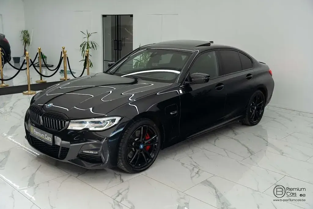 Gebraucht BMW 330 292 PS (214 kW) 2022 Schwarz Limousine