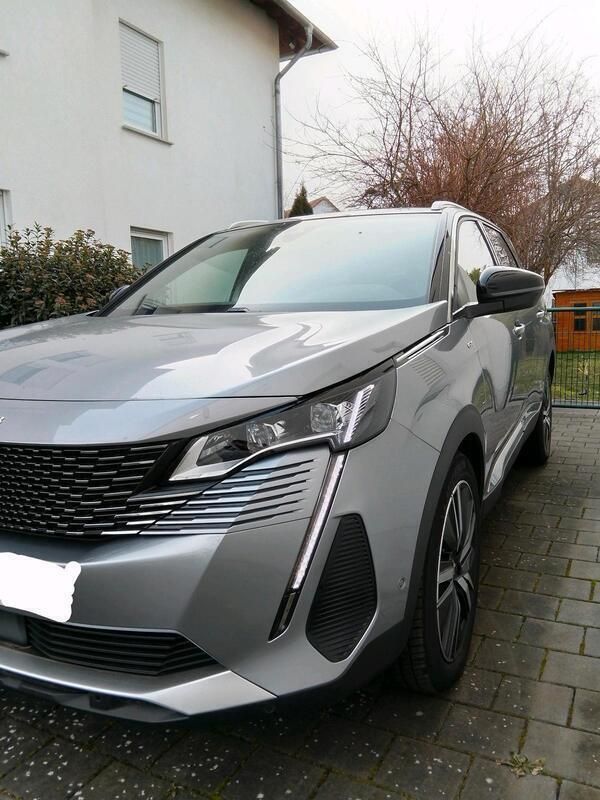 Silber Gebraucht 2023 Peugeot 5008 GT Van / Kleinbus | 30.900 € (Superpreis) - Bild 1/4