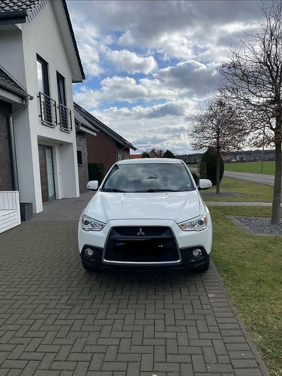 Gebraucht Mitsubishi ASX Invite 150 PS (110 kW) 2011 Weiß SUV