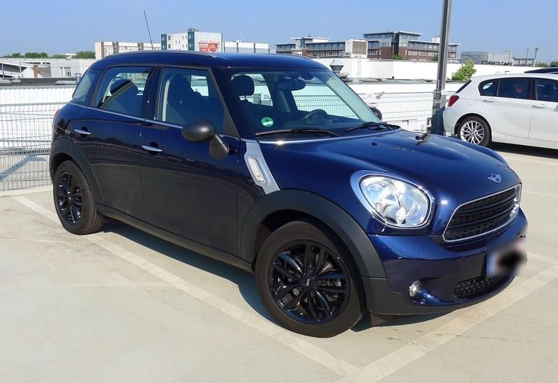 Second-hand Mini One D 90 CP (66 kW) 2015 Albastru Hatchback