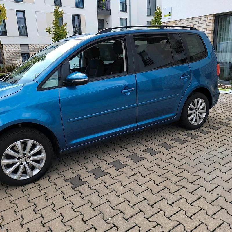 Gebraucht 2015 VW Touran Van / Kleinbus | 8.000 € (Fairer Preis) - Bild 1/4
