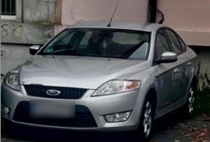 Gebraucht Ford Mondeo 125 PS (91 kW) 2010 Grau Limousine