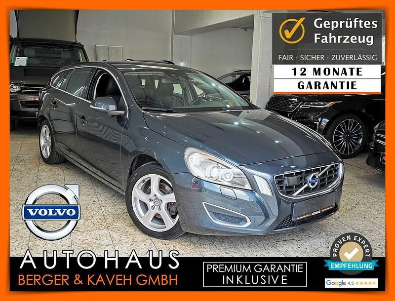 Grau Gebraucht 2012 Volvo V60 Summum Kombi | 9.990 € (Fairer Preis) - Bild 1/3