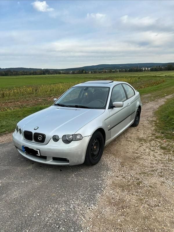 Gebraucht BMW 318 143 PS (105 kW) 2004 Silber Limousine