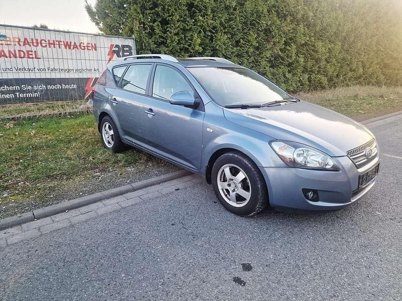 Gebraucht Kia Ceed 143 PS (105 kW) 2007 Grau Kleinwagen