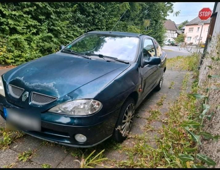 Grün Gebraucht 2000 Renault Mégane Coupé Coupé | 900 € - Bild 1/4