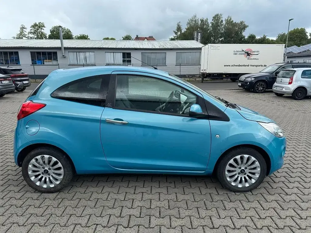 Gebraucht Ford Ka Titanium 69 PS (50 kW) 2010 Blau Kleinwagen