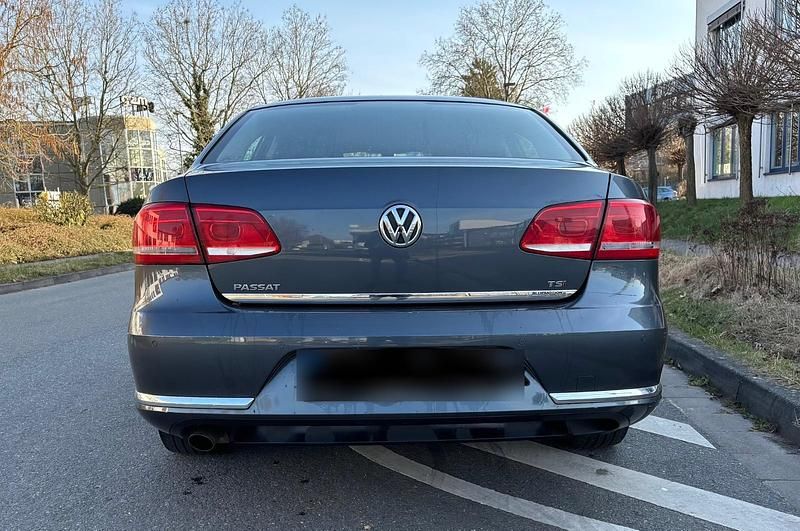 Gebraucht VW Passat 122 PS (89 kW) 2014 Grau Limousine