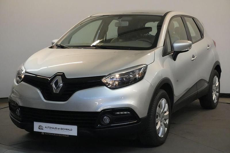 Grau Gebraucht 2014 Renault Captur Dynamique SUV | 8.948 € (Fairer Preis) - Bild 1/4