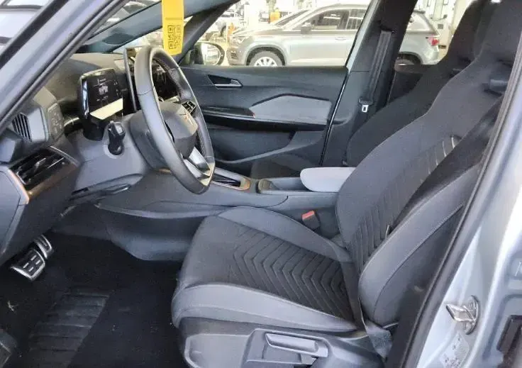 Gebraucht Cupra Born 169 kW (231 PS) 2025 Silber Kleinwagen