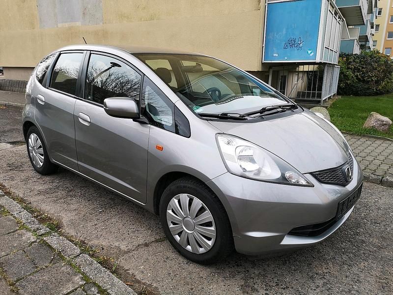 Gebraucht 2011 Honda Jazz Kleinwagen | 2.499 € (Guter Preis) - Bild 1/4