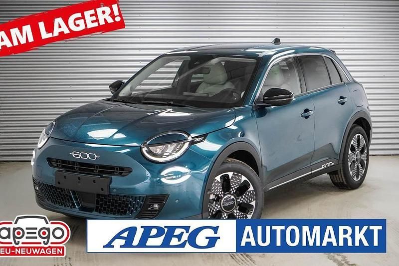 Mare grün Neu 2025 Fiat 600 La Prima Limousine | 27.390 € (Fairer Preis) - Bild 1/4