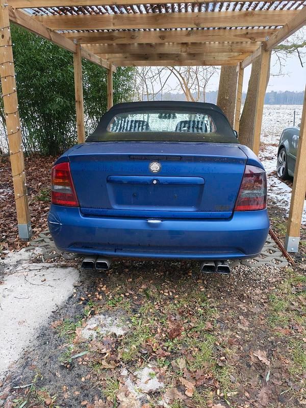 Gebraucht Opel Astra Cabriolet 125 PS (91 kW) 2003 Blau Cabrio