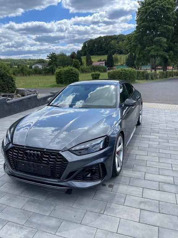 Grau Gebraucht 2023 Audi RS5 Sportback Ambiente Limousine | 66.000 € (Superpreis) - Bild 1/4