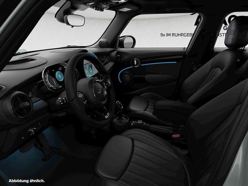 Gebraucht Mini Cooper 136 PS (100 kW) 2022 Silber Kleinwagen