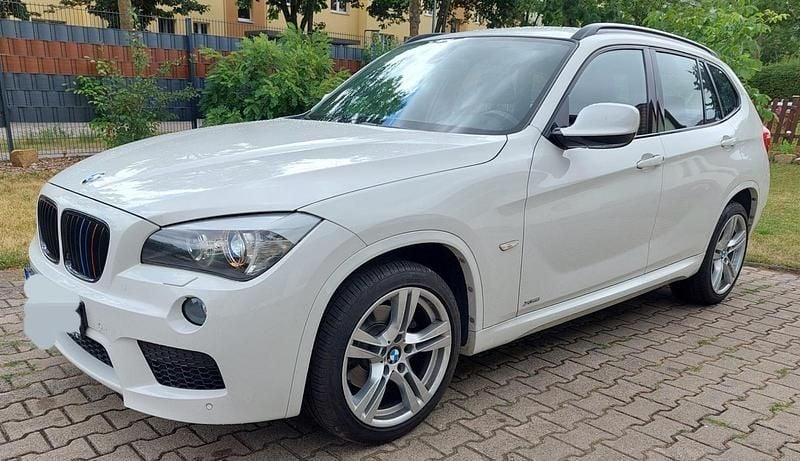 Weiß Gebraucht 2012 BMW X1 SUV | 13.999 € (Fairer Preis) - Bild 1/4