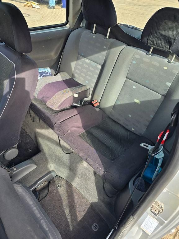 Gebraucht VW Lupo 50 PS (36 kW) 2004 Silber Kleinwagen