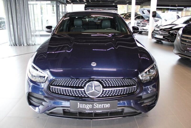 Gebraucht Mercedes E200 AMG 197 PS (144 kW) 2020 Blau Limousine