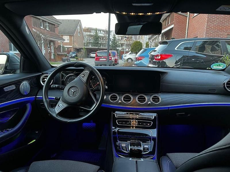 Gebraucht Mercedes E250 Avantgarde 211 PS (155 kW) 2017 Grau Kombi