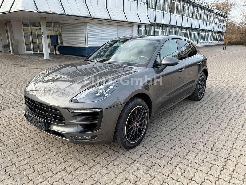 Grau Gebraucht 2017 Porsche Macan GTS SUV | 35.900 € (Etwas zu teuer) - Bild 1/4