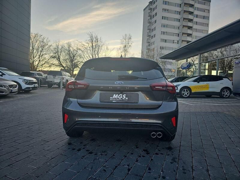 Neu Ford Focus ST-Line 125 PS (91 kW) 2025 Magnetic metallic Kleinwagen